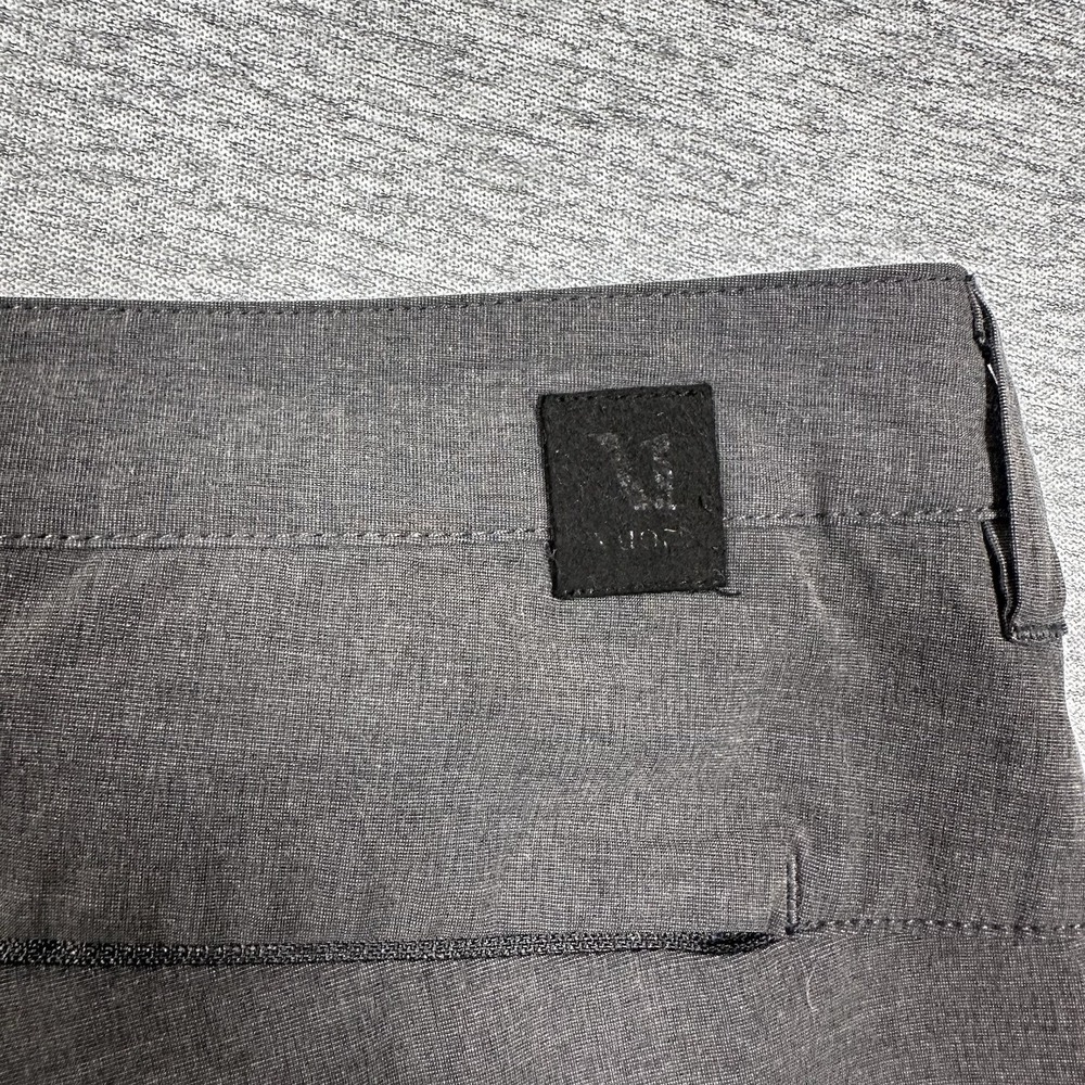 Vuori Pants Mens 36x30 Gray Aim Performance Stretch Travel City Golf Chino - Picture 7 of 8